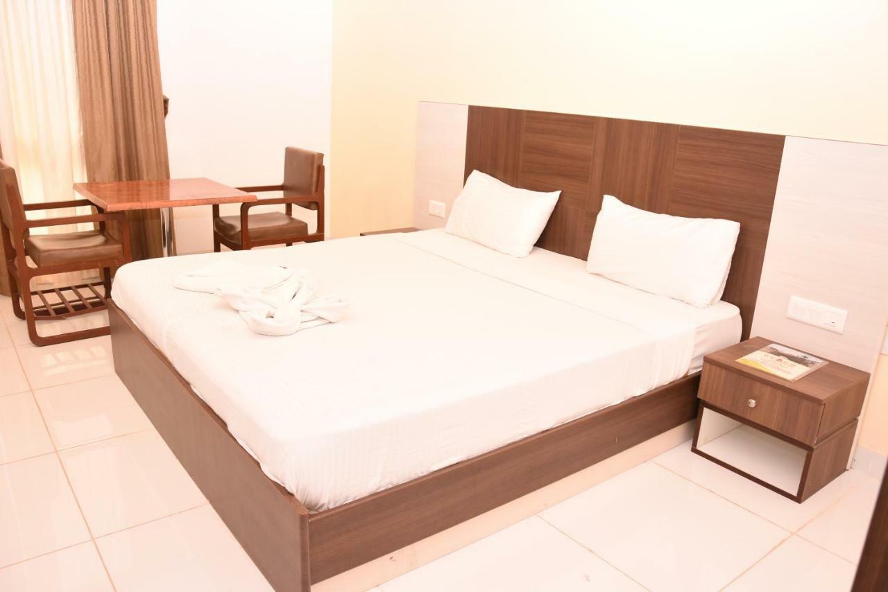 Park Beach Resort Chennai Extérieur photo