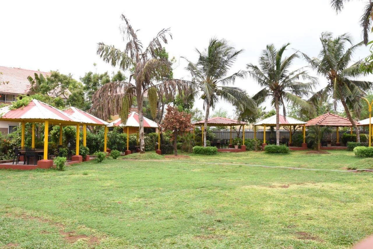 Park Beach Resort Chennai Extérieur photo